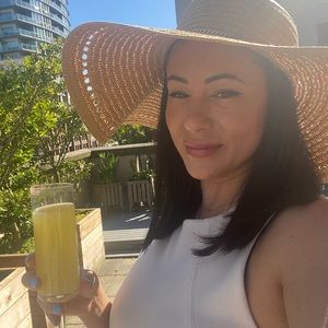 Meet your Posher, Melanie